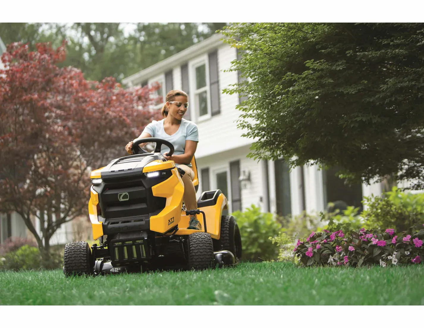lansaro llc lansaro cub cadet xt1 lt42 intellipower lawn tractor 02 20260407180848 5fe71698.webp